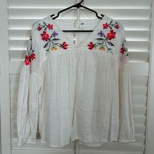 Old Navy White Blouse with Floral Embroidery